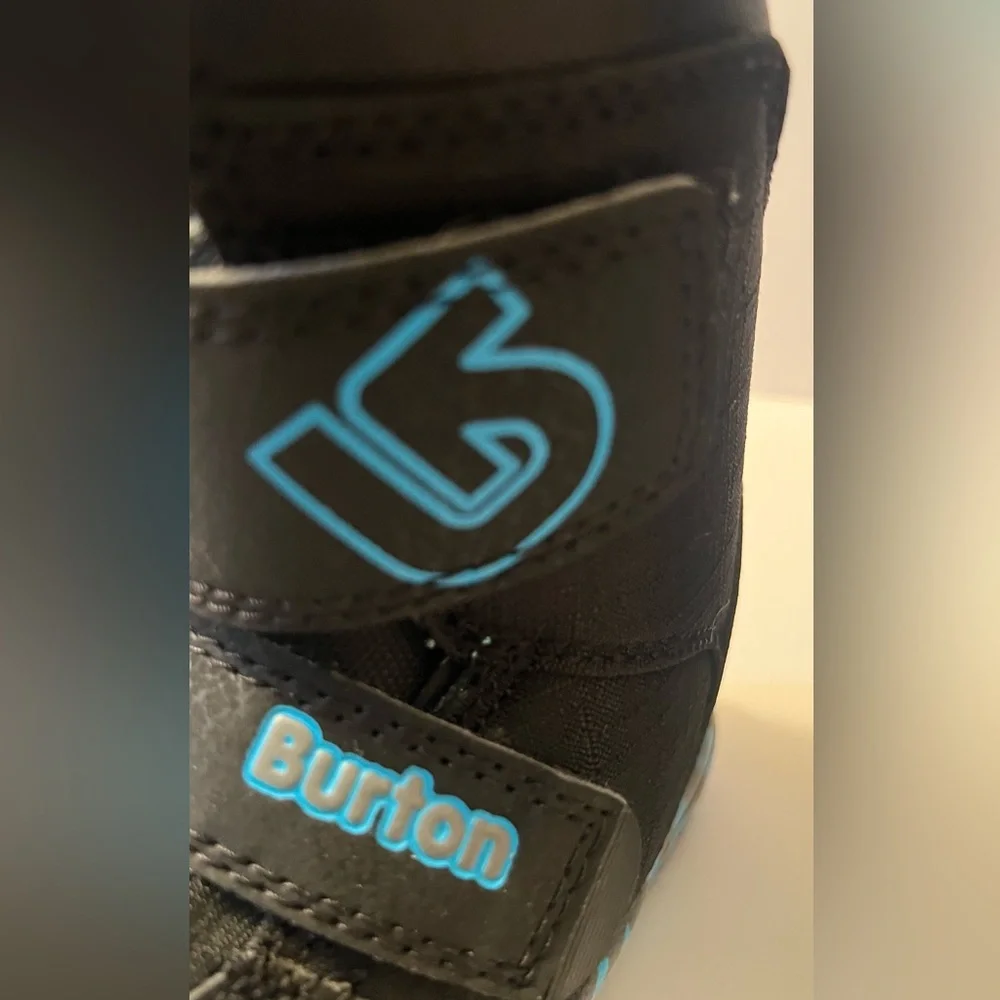Burton Mini-Grom Kids Snowboard Boots in Black/Blue/Gray, Size 12C